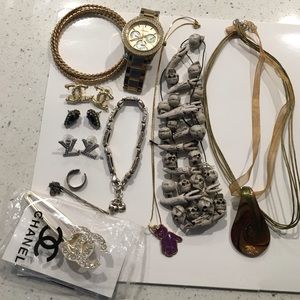 Lot of 12 jewelry items, earrings, Fossil watch